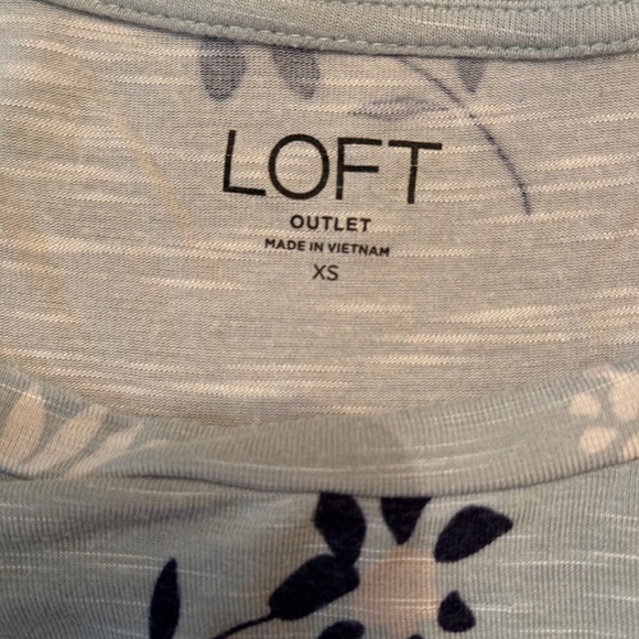 Green blouse - Picture 3 of 3